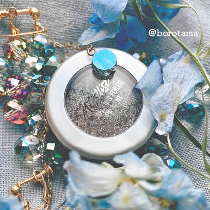 Metallist Sparkling Foiled Pigment/touch in SOL /単色アイシャドウを使ったクチコミ(5枚目)