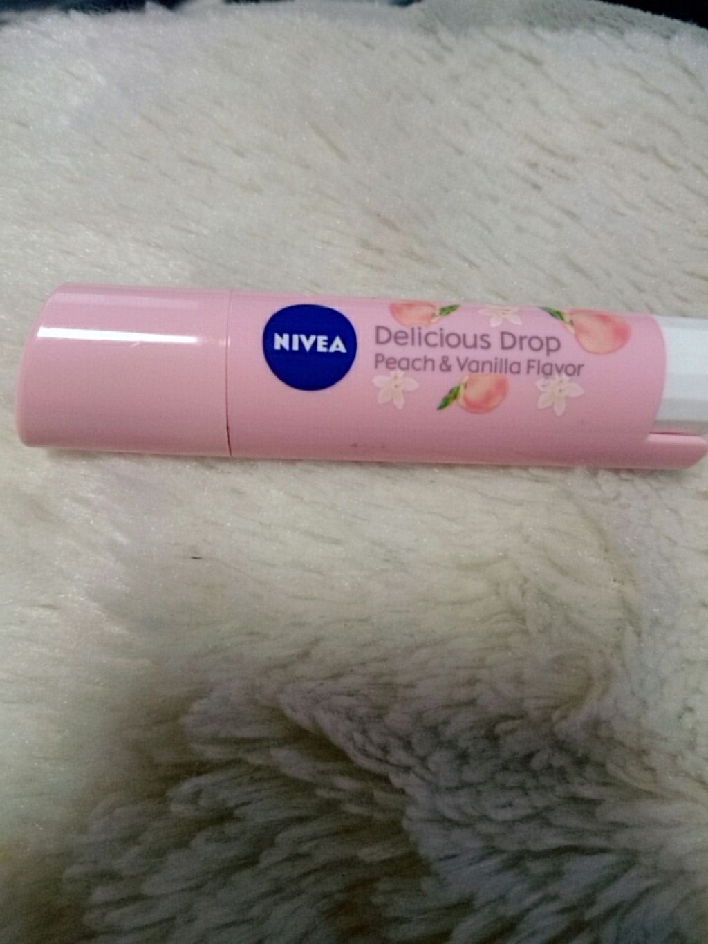 ニベア フレーバーリップ デリシャスドロップ ピーチの香り/ニベア/リップクリームを使ったクチコミ(1枚目)