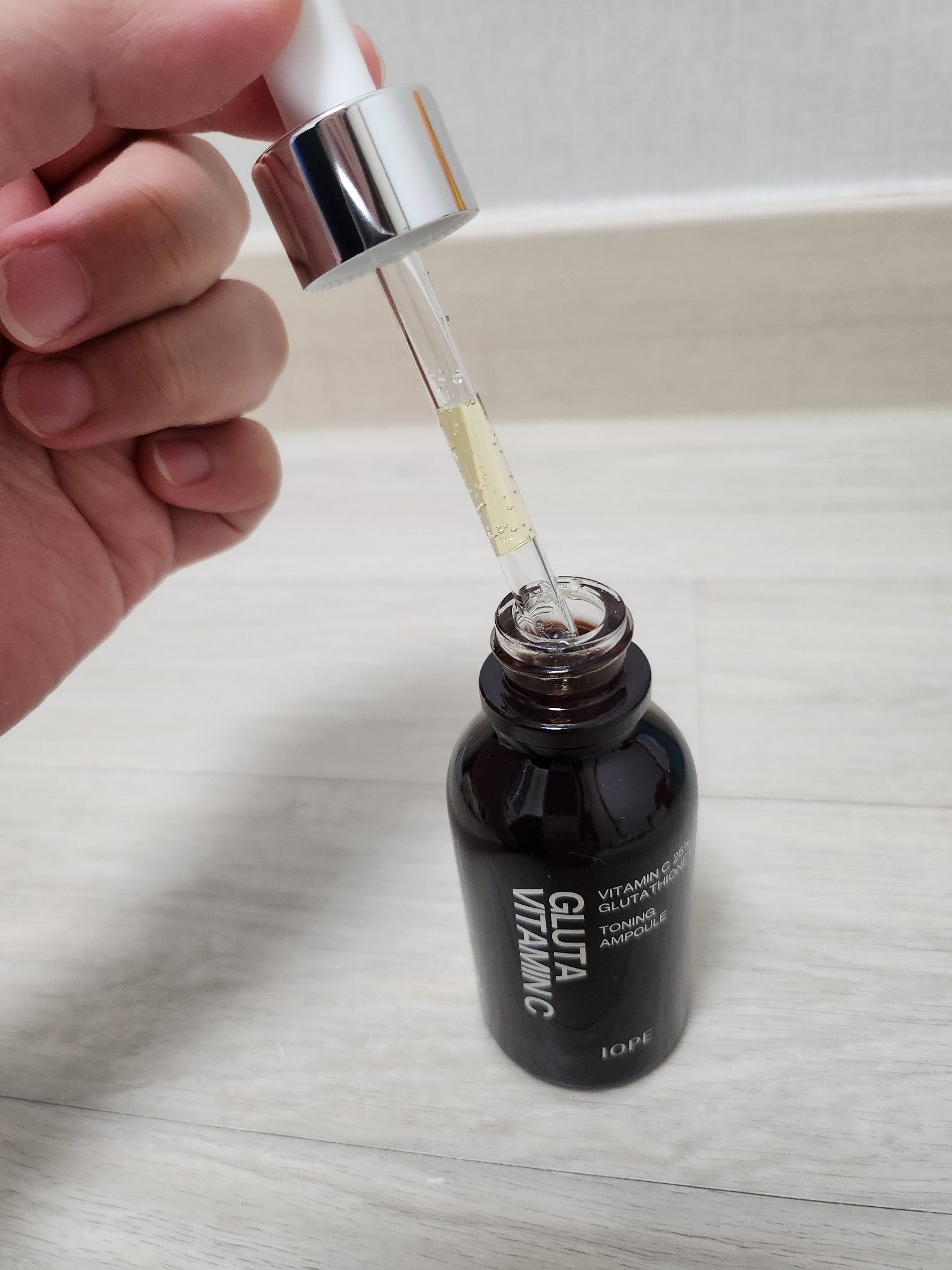 グルタ ビタミンC トーニング アンプル/IOPE/美容液を使ったクチコミ（2枚目）