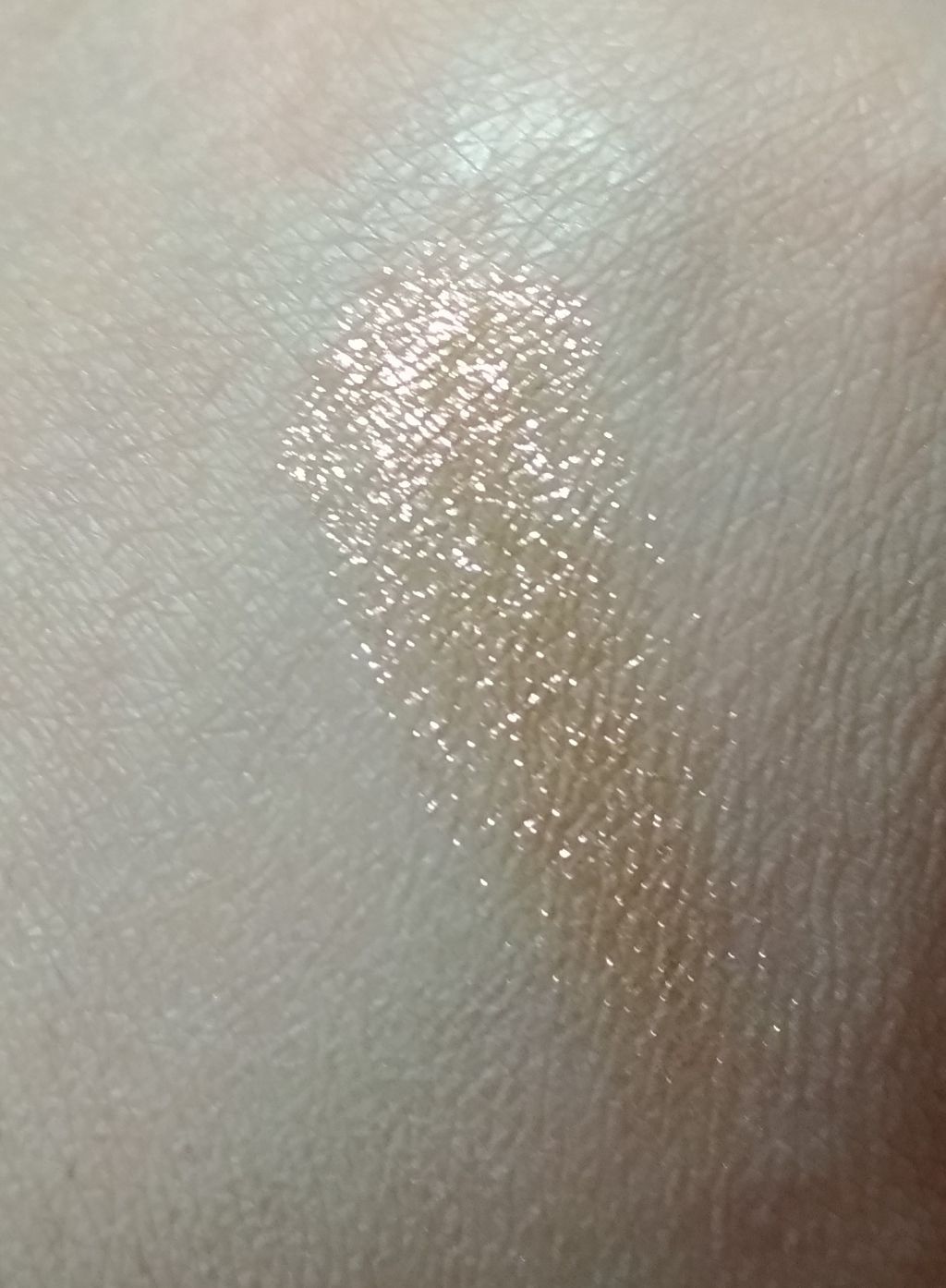 エクストラ ディメンション スキンフィニッシュ/M・A・C/プレストパウダーを使ったクチコミ（2枚目）