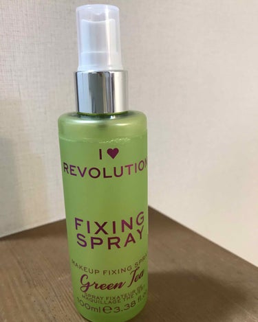 MAKEUP REVOLUTION フィキシングスプレー グリーンティーのクチコミ「こんばんは🌟

Makeup Revolution購入品ラストです😌

フィキシングスプレー✨.....」（1枚目）