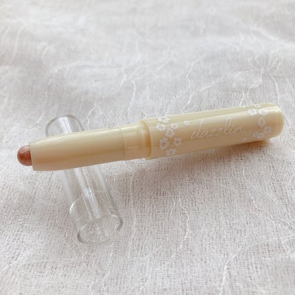 Dazzlin アイルミナイザー/セリア/スティックアイシャドウを使ったクチコミ(4枚目)