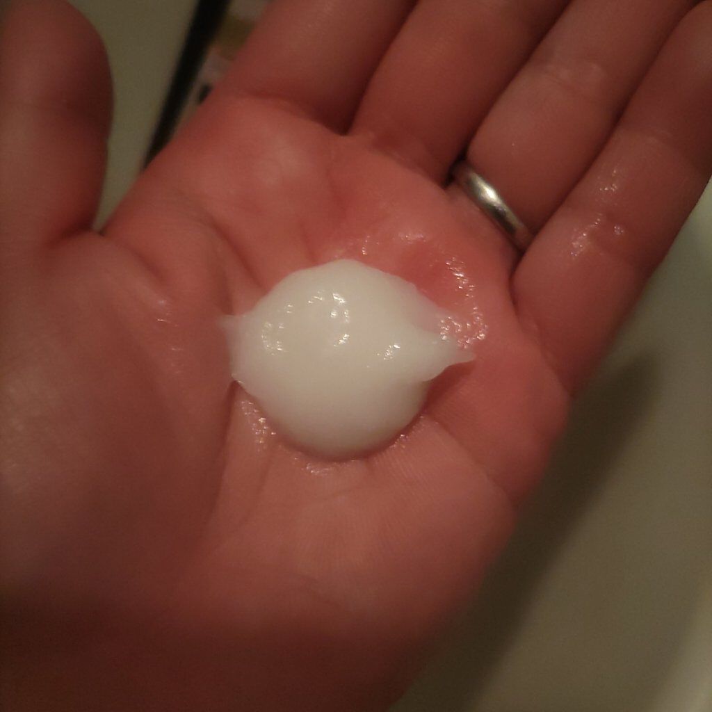 THE BEAUTY 髪のキメ美容プレミアムトリートメント＜モイストリペアプレミアム＞/エッセンシャル/洗い流すヘアトリートメントを使ったクチコミ（2枚目）