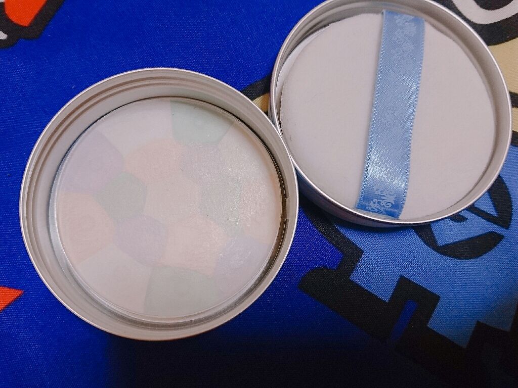 えくぼん♡ on LIPS 「こちらの商品はメイク下地や、ファンデーションの後にベースメイク..」(3枚目)