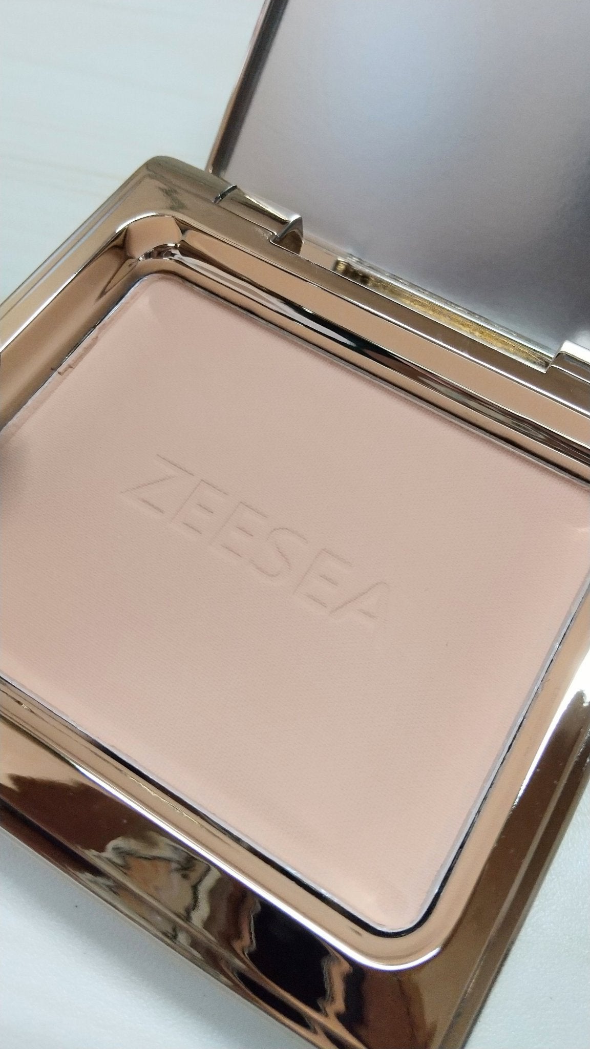 メタバースピンクシリーズ アストロダスト サワヤカシルキーパウダーファンデーション/ZEESEA/パウダーファンデーションを使ったクチコミ(6枚目)