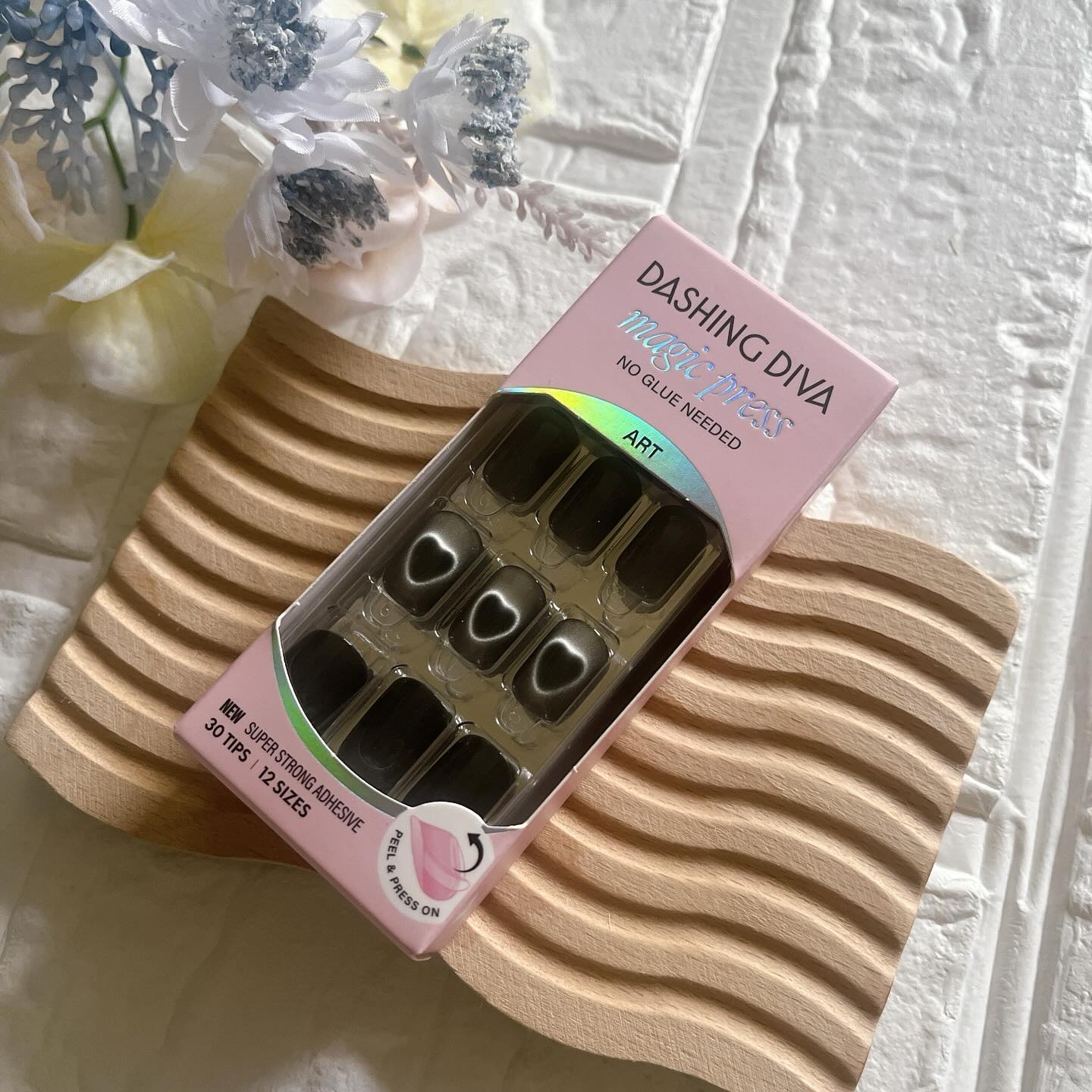 1秒ネイルマジックプレス/DASHINGDIVA MAGICPRESS/ネイルチップ・パーツを使ったクチコミ（2枚目）