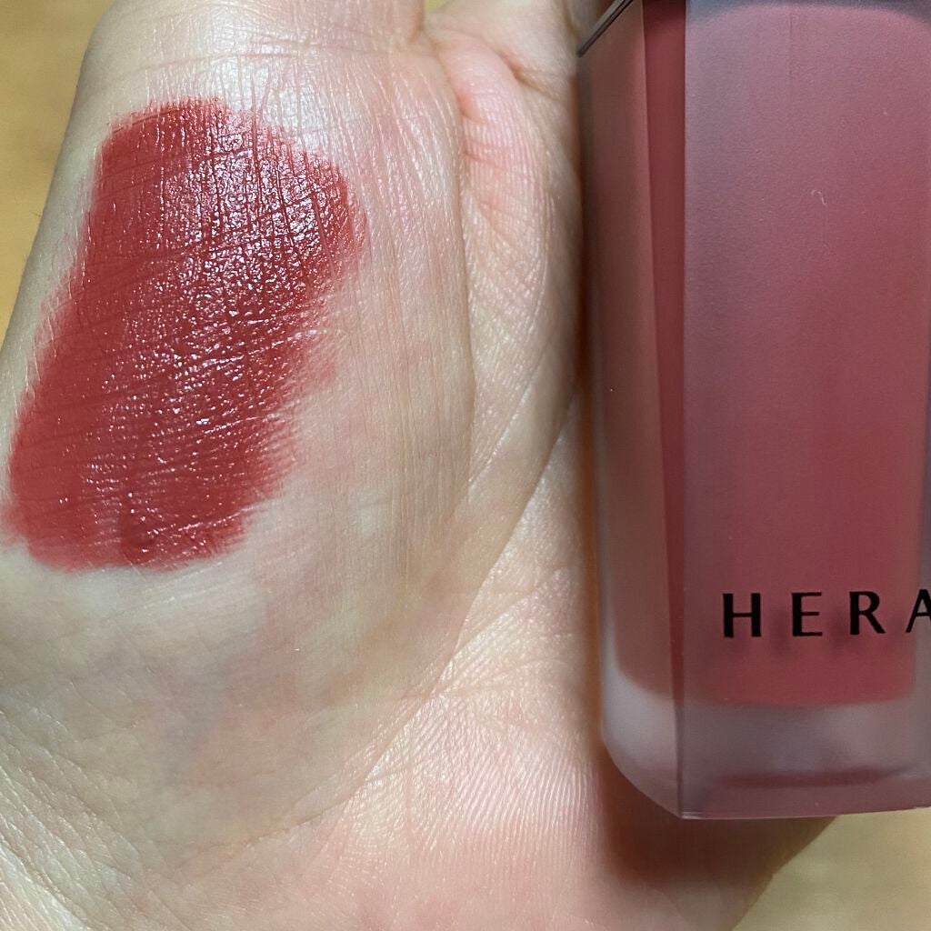 センシュアルパウダーマットリキッド/HERA/口紅を使ったクチコミ(2枚目)