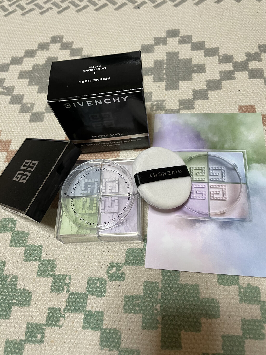 プリズム・リーブル/GIVENCHY/ルースパウダーを使ったクチコミ（2枚目）
