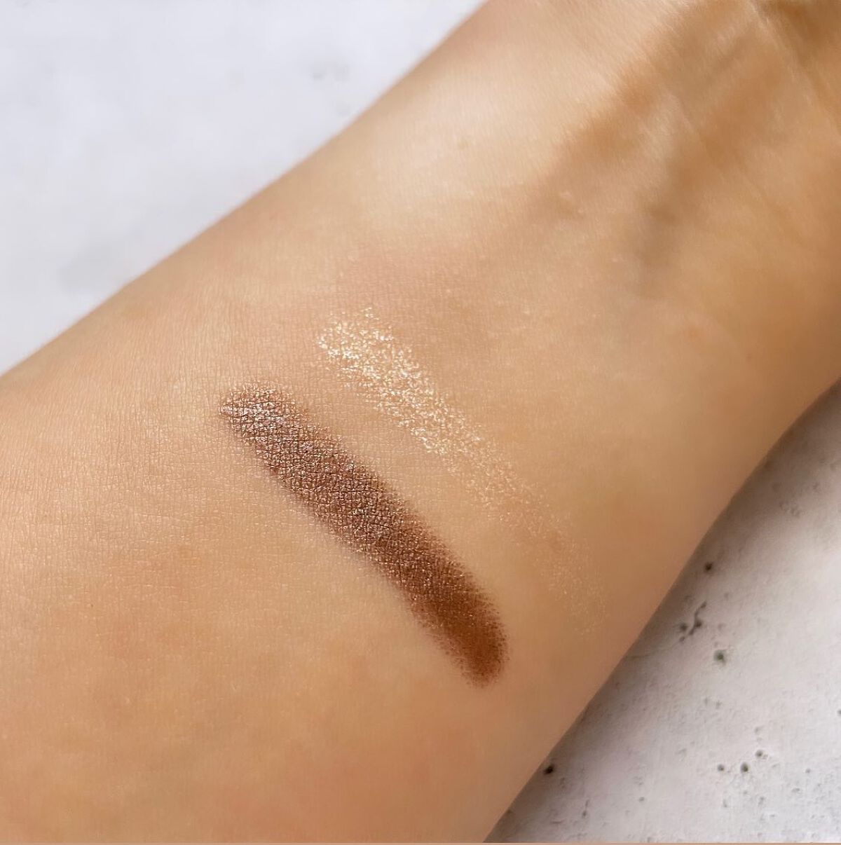 ロングウェア クリーム シャドウ スティック 51 ムーンストーン/BOBBI BROWN/スティックアイシャドウを使ったクチコミ（3枚目）