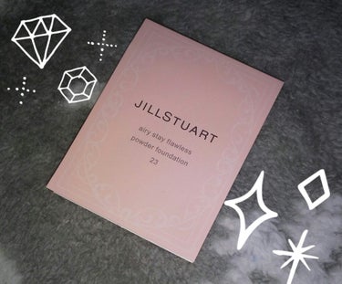 JILL STUART エアリーステイフローレス パウダーファンデーションのクチコミ「⭐試供品⭐
#ジルスチュアート
#ファンデーション


『#エアリーステイフローレス』
パウダ.....」（1枚目）