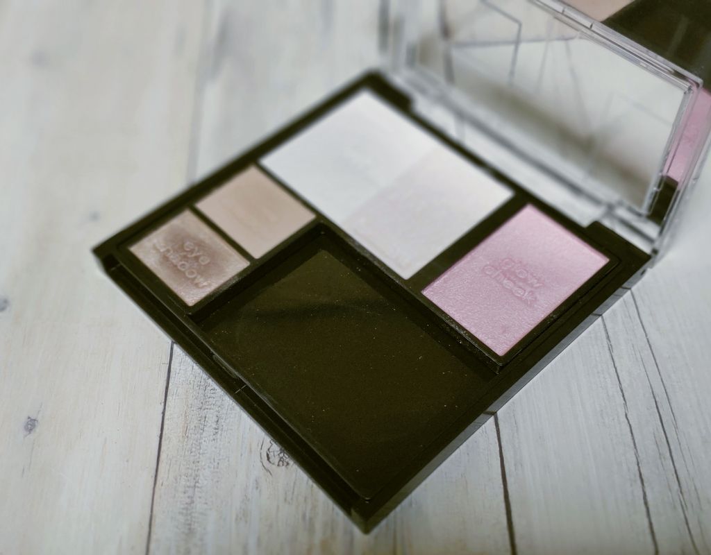 ホワイトシェイピングパレット/KATE/プレストパウダーを使ったクチコミ(3枚目)