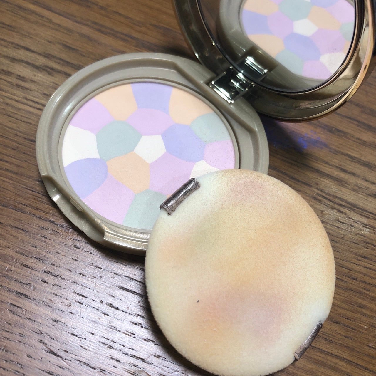 マシュマロフィニッシュパウダー ~Abloom~/キャンメイク/プレストパウダーを使ったクチコミ(1枚目)