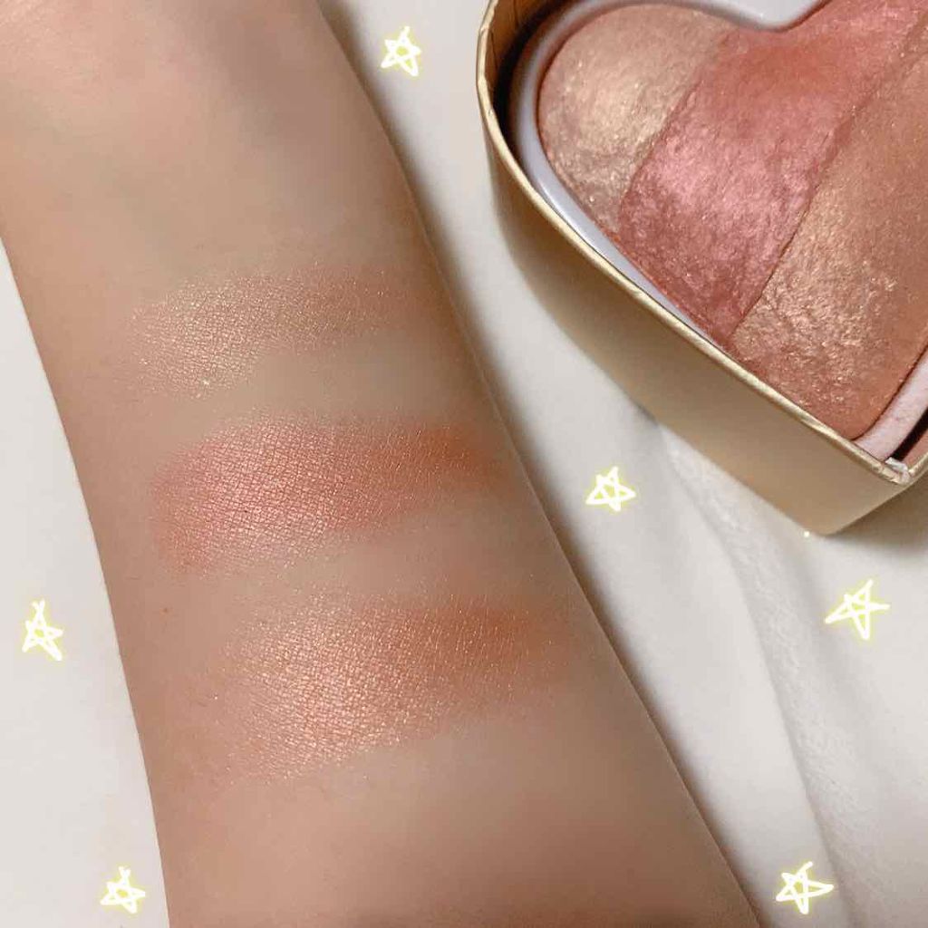 ブラッシング ハート/MAKEUP REVOLUTION/パウダーチークを使ったクチコミ（2枚目）