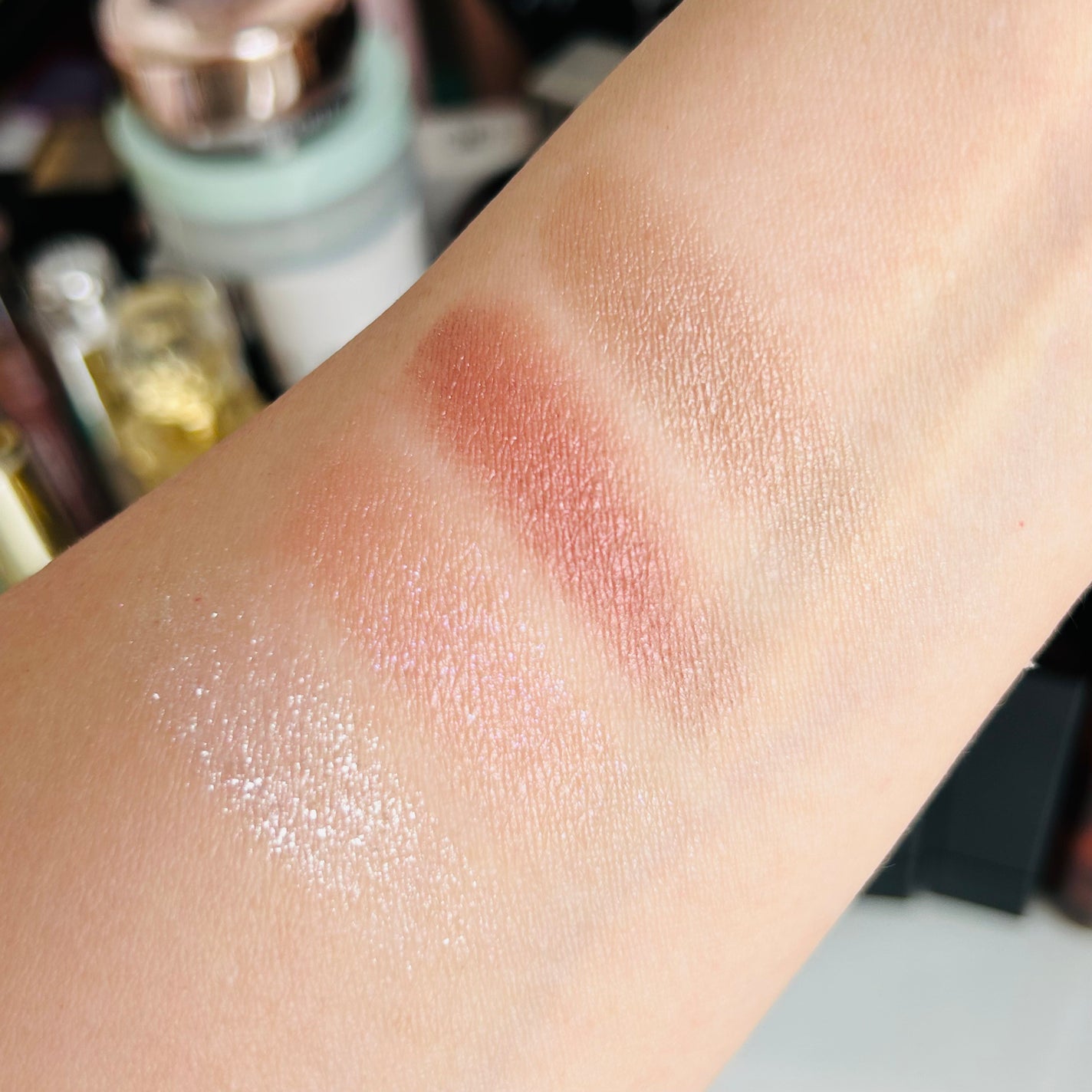 アディクション ザ アイシャドウ パレット “アウト オブ ユア シェル”/ADDICTION/アイシャドウパレットを使ったクチコミ(4枚目)