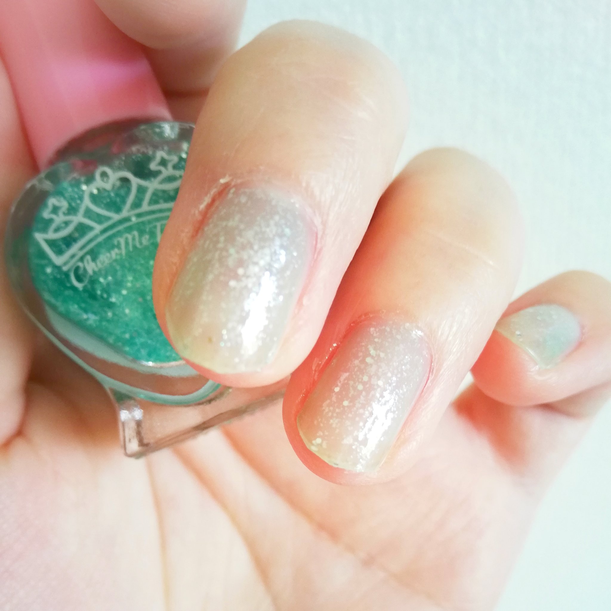 ティアラ剥がせる水性ネイルカラー/チアミーティアラ/マニキュアを使ったクチコミ（2枚目）