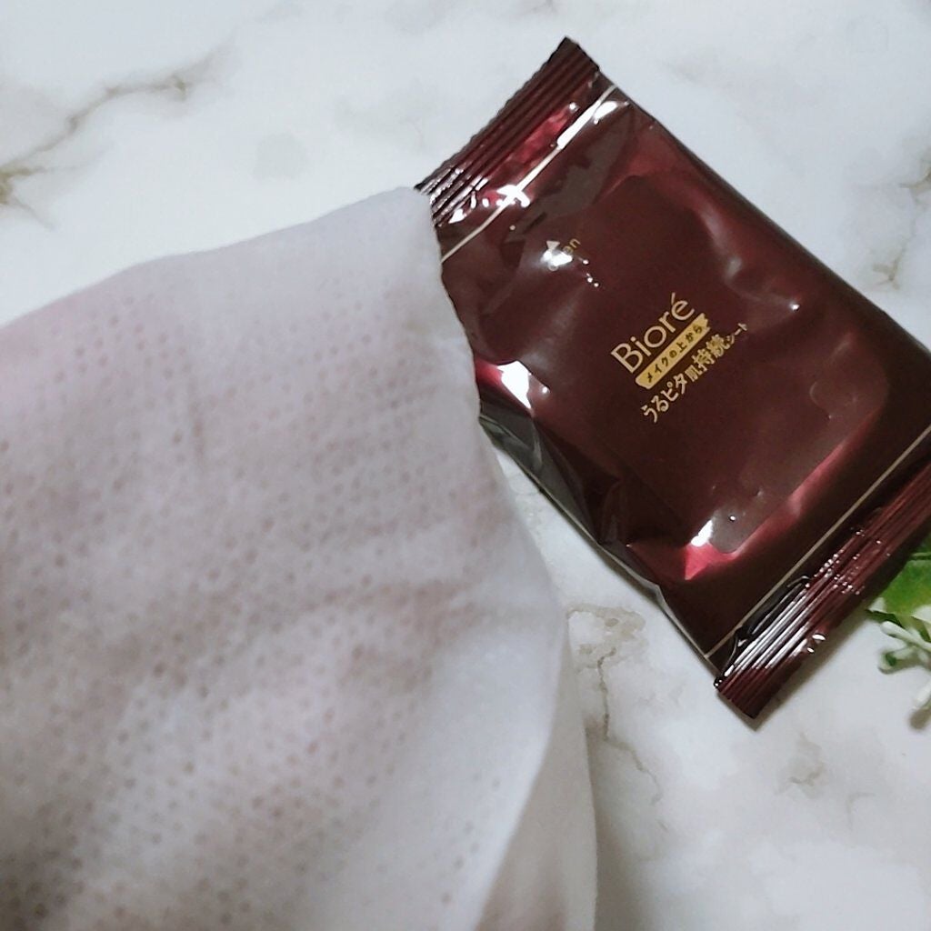 ビオレメイクの上からうるピタ肌持続シート/ビオレ/フェイスシートを使ったクチコミ(1枚目)