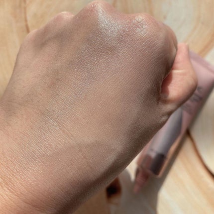 sarako on LIPS 「日本限定パッケージカラーで新発売!🥰✨「AHCブライトフォー..」(4枚目)