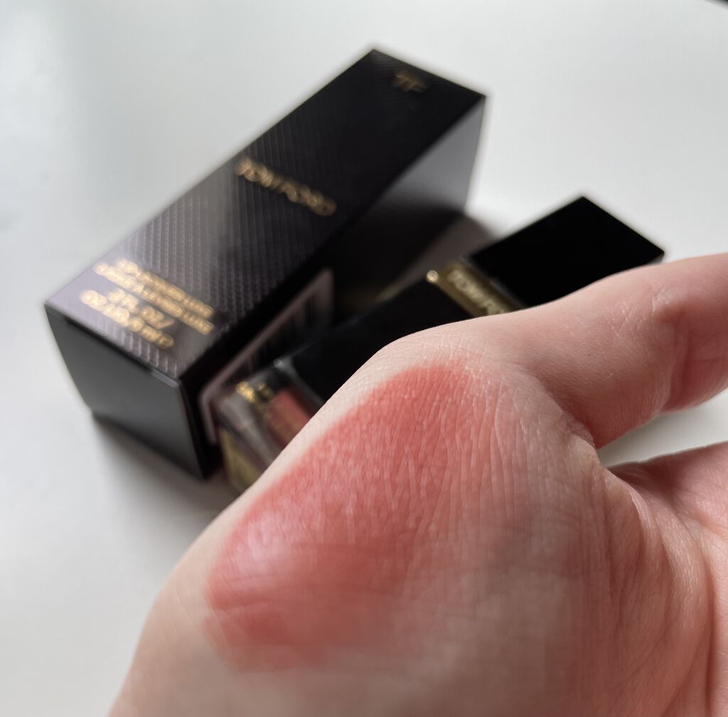 リップ ラッカー リュクス/TOM FORD BEAUTY/口紅を使ったクチコミ（2枚目）