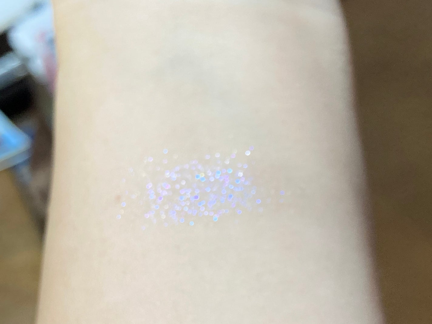 シャドーカスタマイズ (ブリリアントグリッター)/MAJOLICA MAJORCA/グリッターを使ったクチコミ(9枚目)