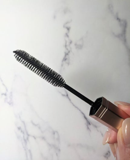 アンドハニー メルティ マトメイクスティック スーパーホールド 4.0/&honey/ヘアジェルを使ったクチコミ(2枚目)