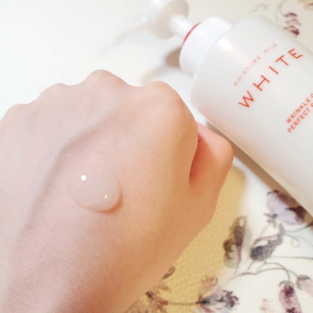 モイスチュアマイルドホワイトリンクルケア パーフェクトエッセンス/モイスチュアマイルド ホワイト/オールインワン化粧品を使ったクチコミ（3枚目）