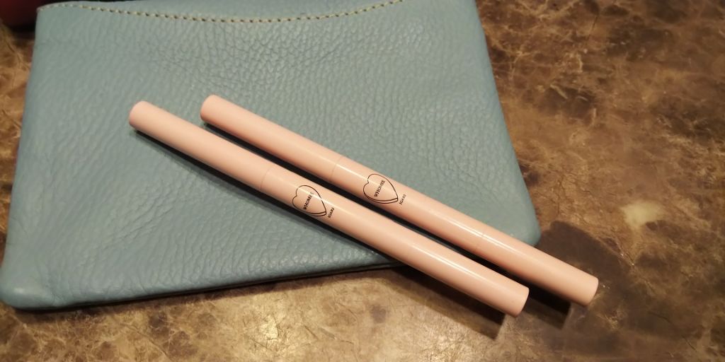 マルチライナー /WHOMEE/ペンシルアイライナーを使ったクチコミ(1枚目)