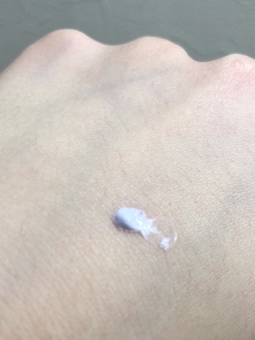 スキンカラーコントロールベース/KATE/化粧下地を使ったクチコミ（2枚目）