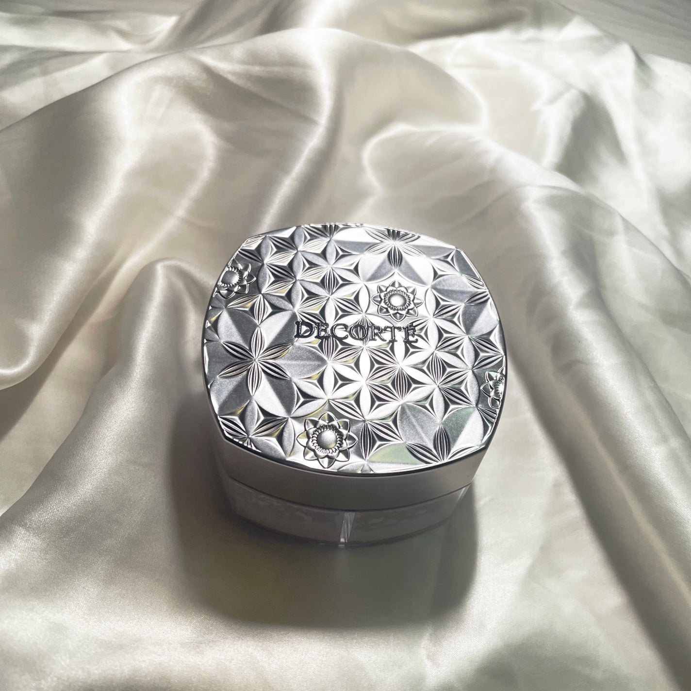 ノーセバム ミネラルカラーパウダー /innisfree/ルースパウダーを使ったクチコミ(1枚目)