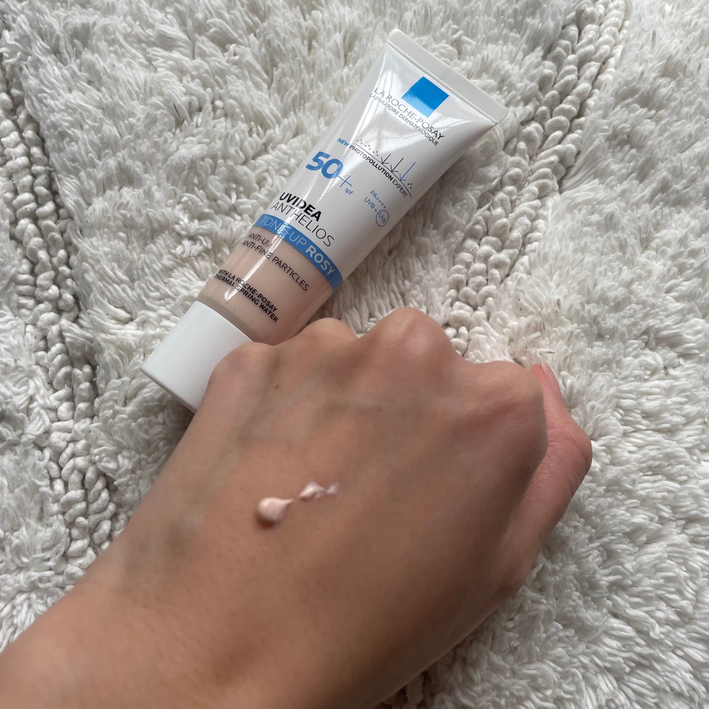 UVイデア XL プロテクショントーンアップ ローズ/ラ ロッシュ ポゼ/日焼け止めクリームを使ったクチコミ(3枚目)
