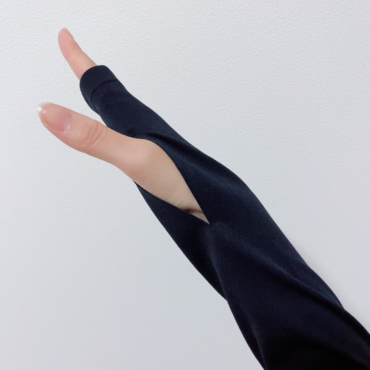 エアリズムUVカットシームレスアームカバー/ユニクロ/ボディグッズを使ったクチコミ(2枚目)