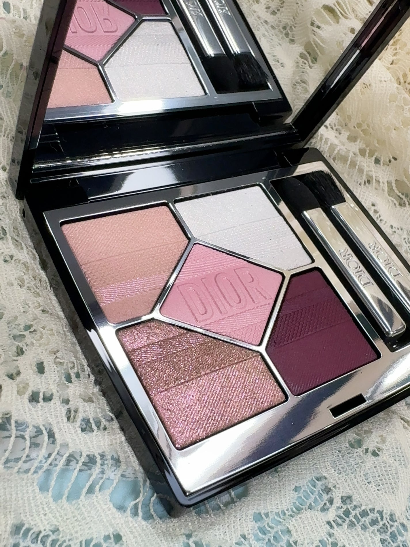 【旧】ディオールショウ サンク クルール(プラン ドゥ パリ コレクション限定品)/Dior/アイシャドウを使ったクチコミ(4枚目)