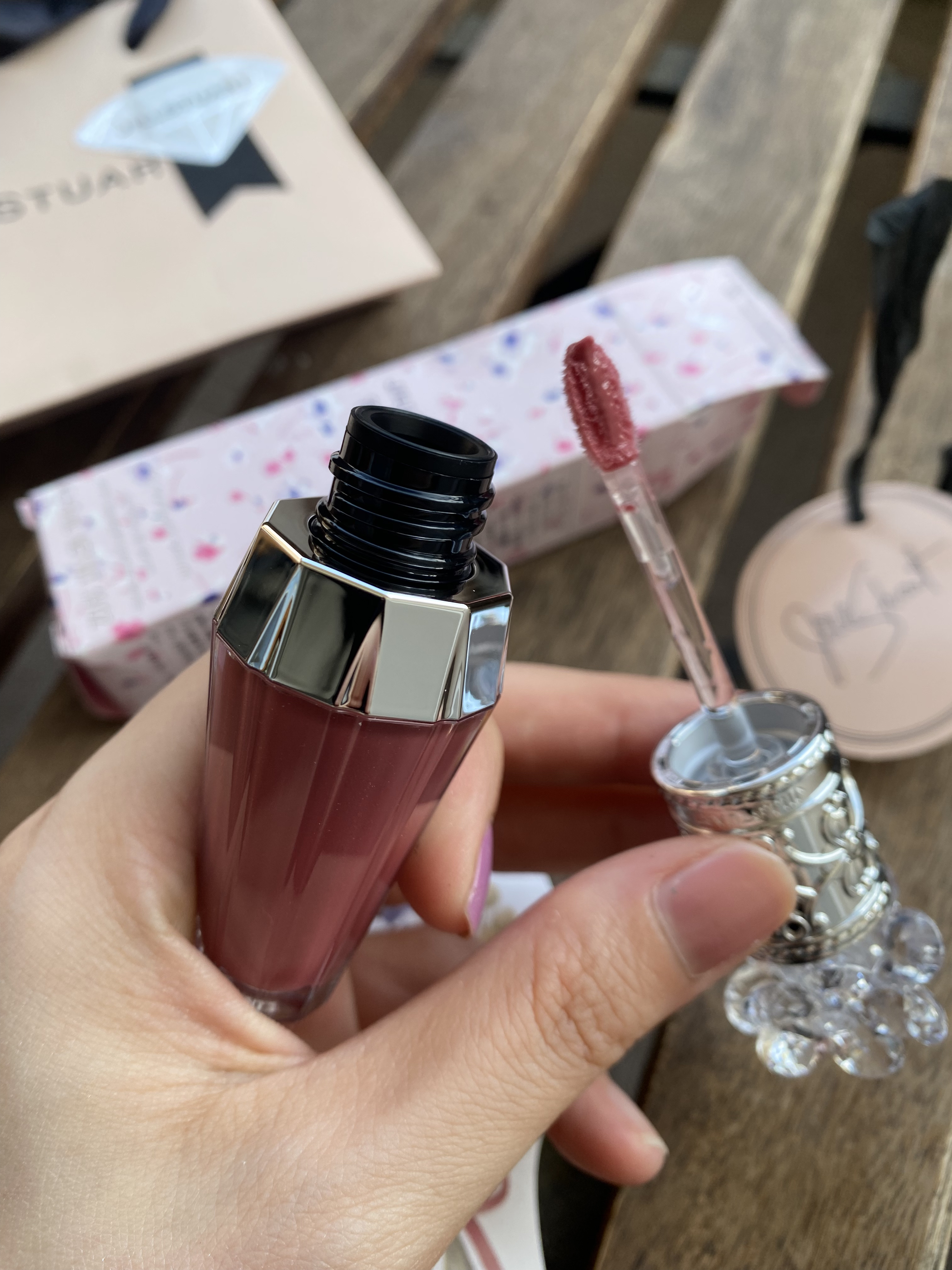 ジルスチュアート　クリスタルブルーム　リップブーケ セラム 06 rose redwood/JILL STUART/リッププランパーを使ったクチコミ（2枚目）