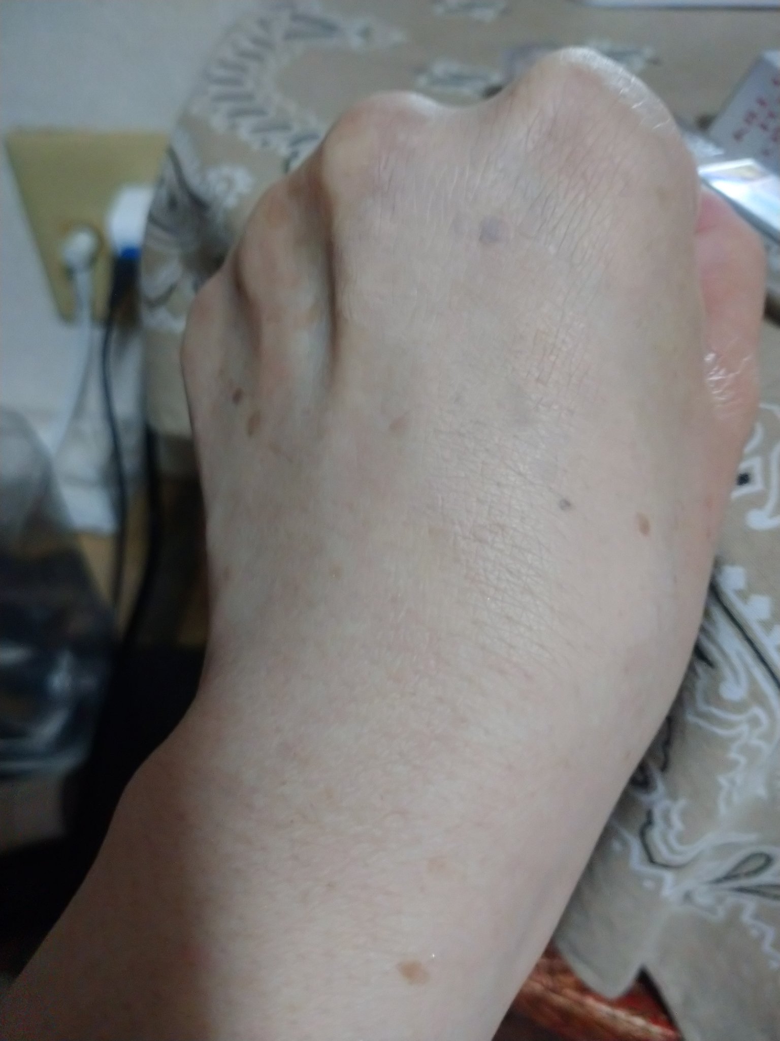 キルカバーファンウェアコンシーラー/CLIO/リキッドコンシーラーを使ったクチコミ（3枚目）