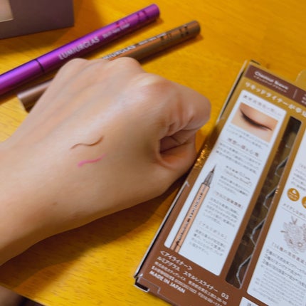 スキルレスライナー/LUMIURGLAS/リキッドアイライナーを使ったクチコミ(2枚目)