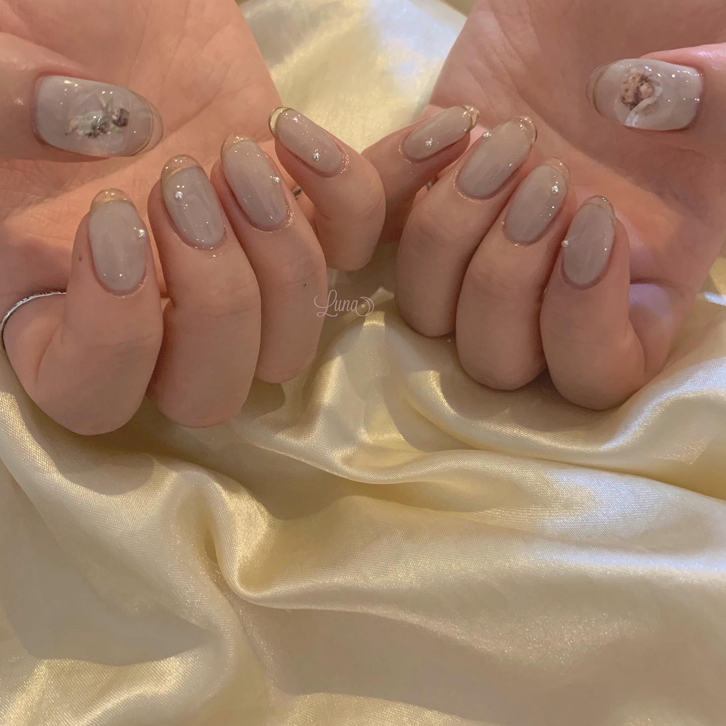 #ジェルネイル,#ワンカラーネイル,#ニュアンスネイル,#うるうるネイル,#ちゅるんネイル,#シンプルネイル,#パーツネイル,#透け感ネイル,#クリアネイル,#ぷっくりネイル,#ちぐはぐネイル,#韓国ネイル,#きらきらネイル,#うるつやネイル,#フレンチガーリーネイル,#エンジェルネイル,#天使ネイルのネイルデザイン