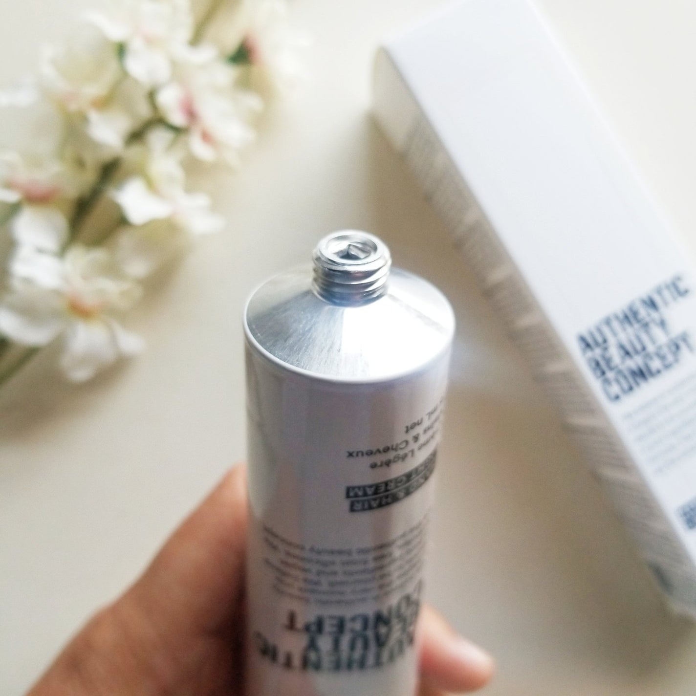 ハンド&ヘア ライトセラム/AUTHENTIC BEAUTY CONCEPT/ハンドクリームを使ったクチコミ(3枚目)