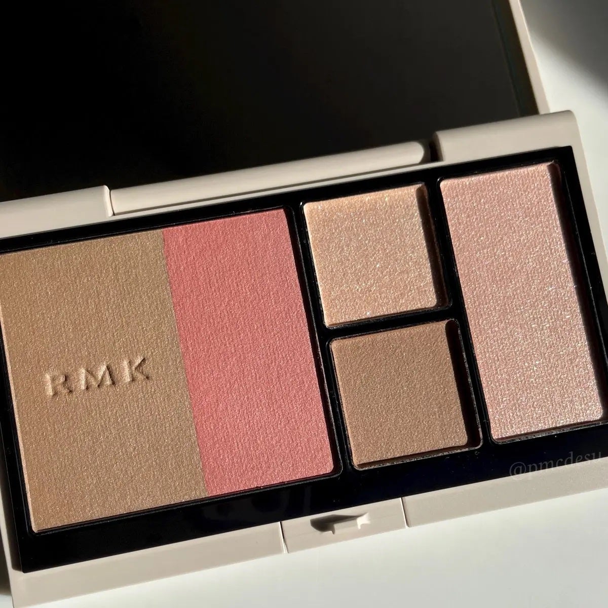 RMK シェイド&グロウ フェイスパレット /RMK/アイシャドウパレットを使ったクチコミ(1枚目)
