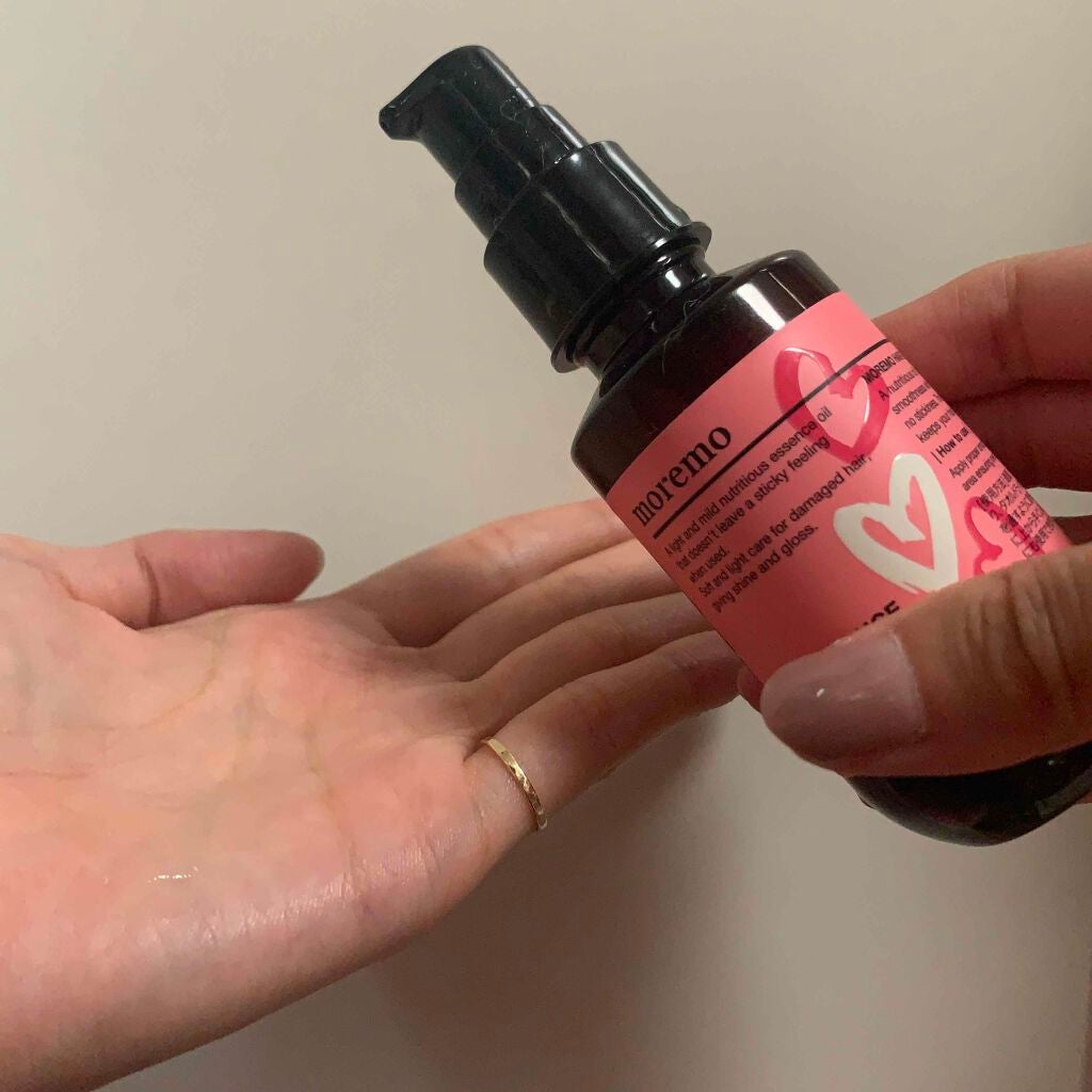 ヘアエッセンスディライトフルオイル 70ml / Hair Essence Delightful Oil 70ml/moremo/ヘアオイルを使ったクチコミ(2枚目)