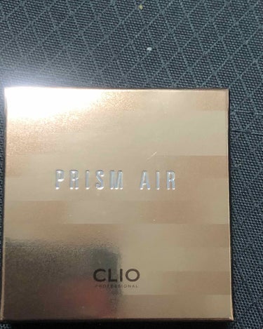 #CLIO
#PRISM AIH

かのキルカバーシリーズで有名なCLIOのチーク？ハイライター？です！すごく綺麗な色ですよね！ラメもとてもキラキラですが粒が細かくて上品な感じです。色は結構赤く見えます