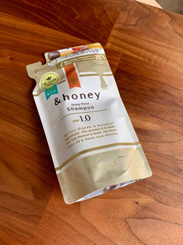 &honeyのシャンプーは泡立ちがよくて香りも好きです。
前回はメルティシリーズだったのでどれだけ違うか楽しみです。