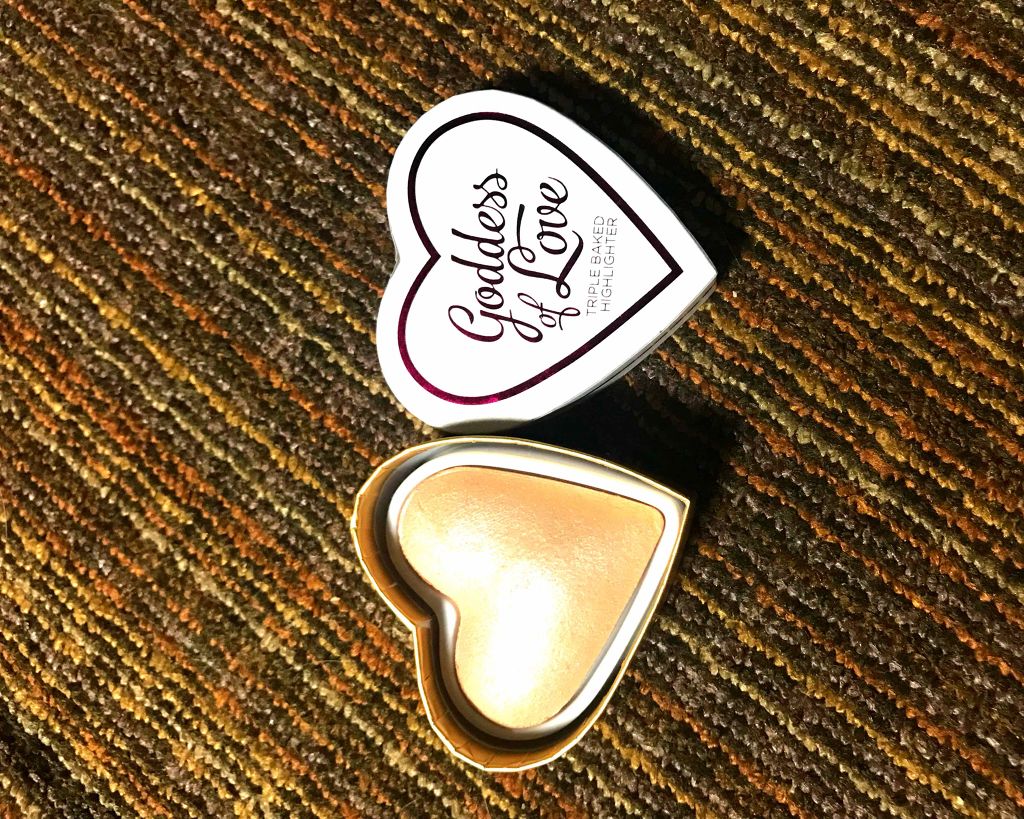 ブラッシング ハート/MAKEUP REVOLUTION/パウダーチークを使ったクチコミ（2枚目）