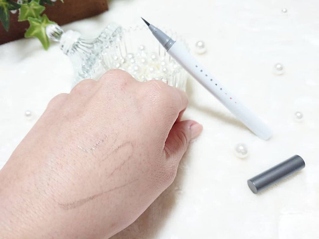 アイデザインライナー/COCOROIKI/リキッドアイライナーを使ったクチコミ(3枚目)