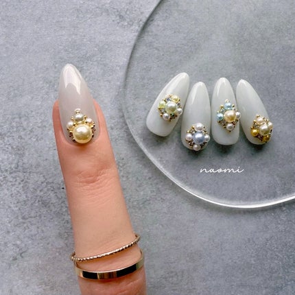 #シェルネイル,#パールネイル,#ビジューネイル,#キラキラネイル,#冬ネイル,#大人可愛いネイルのネイルデザイン