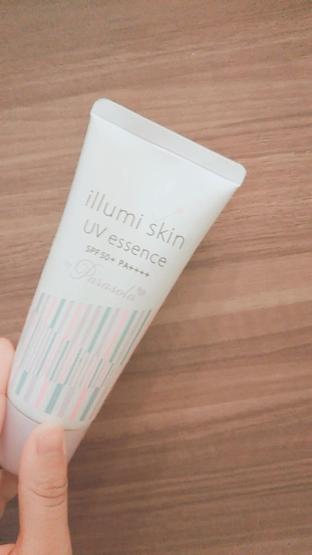 パラソーラ イルミスキン UVエッセンス Ｎ(旧品)/パラソーラ/日焼け止め・UVケアを使ったクチコミ（1枚目）