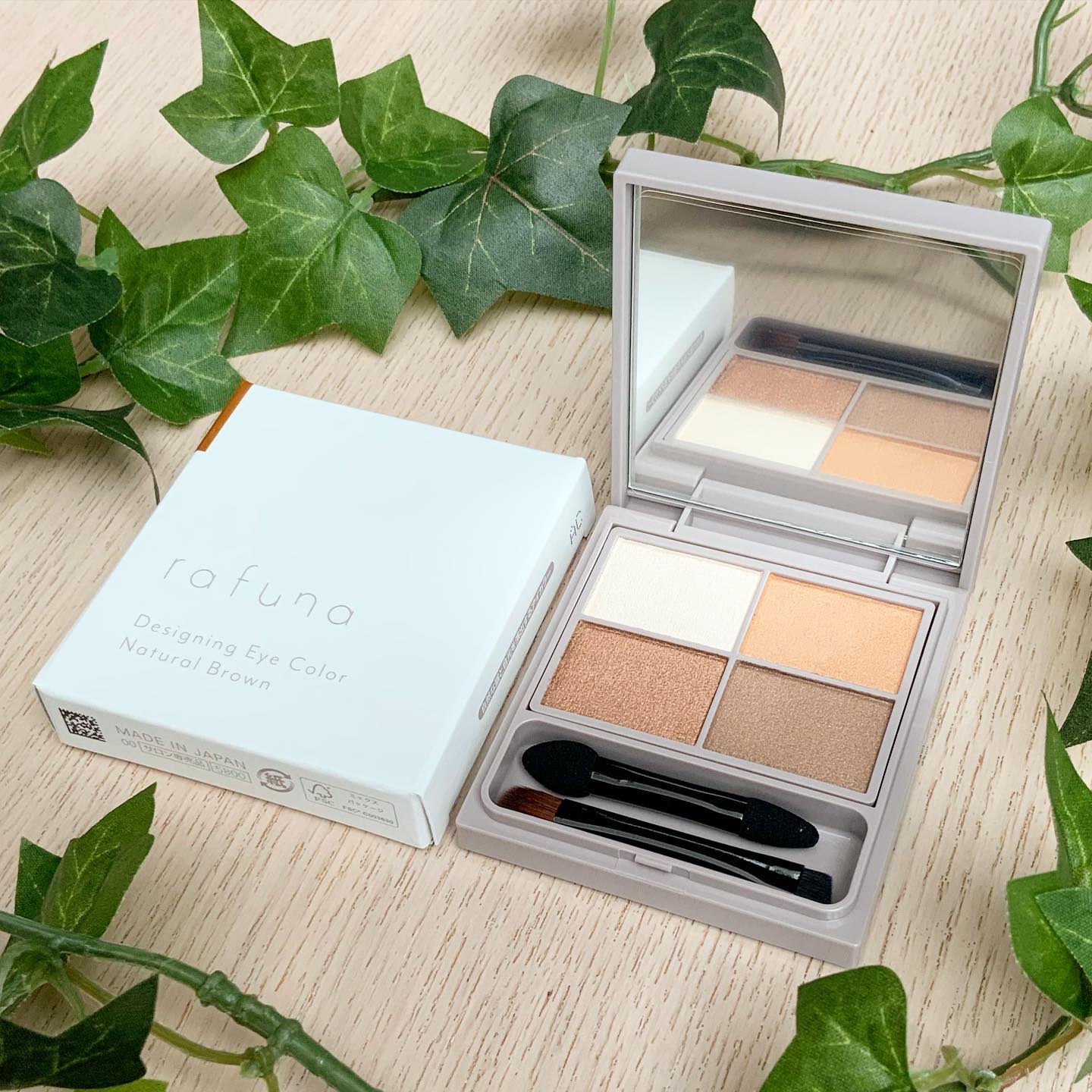 デザイニングアイカラー/rafuna/アイシャドウパレットを使ったクチコミ（2枚目）