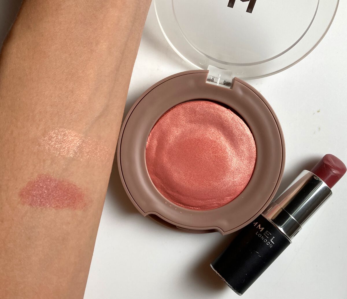 マシュマロルック リップスティック/リンメル ロンドン/口紅を使ったクチコミ（2枚目）