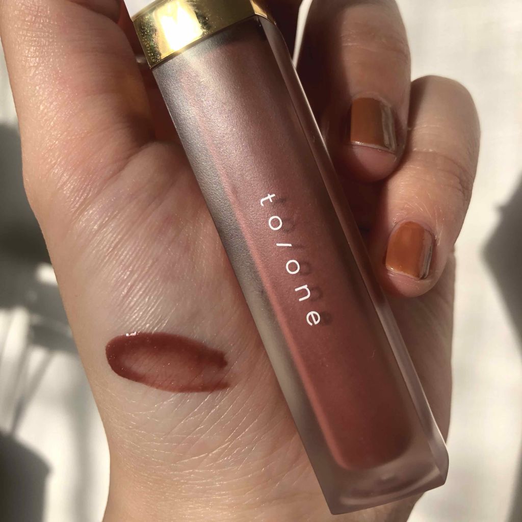 トーン ペタル エッセンス グロス/to/one/リップグロスを使ったクチコミ（2枚目）