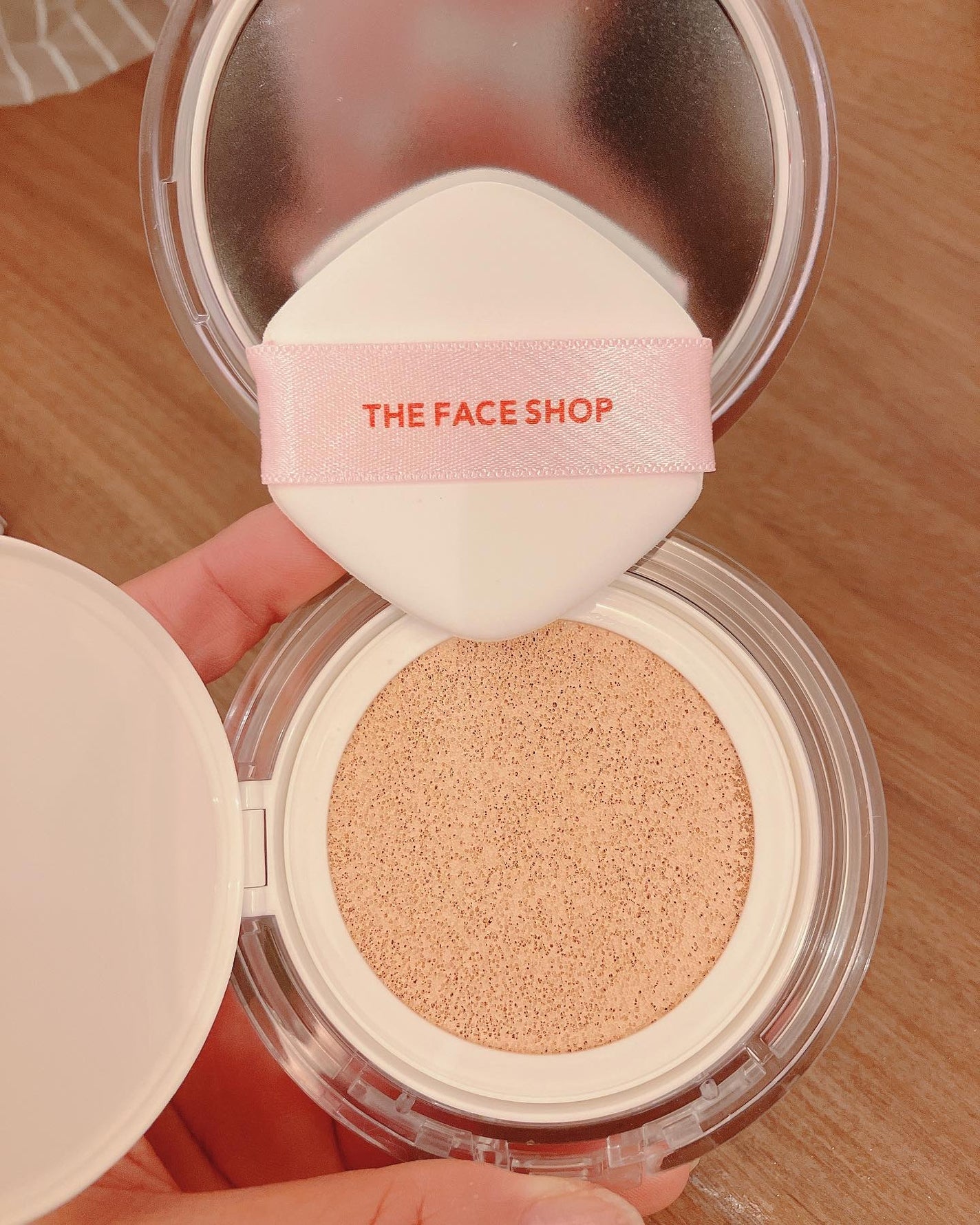 デューイーラスティングクッション/THE FACE SHOP/クッションファンデーションを使ったクチコミ(2枚目)