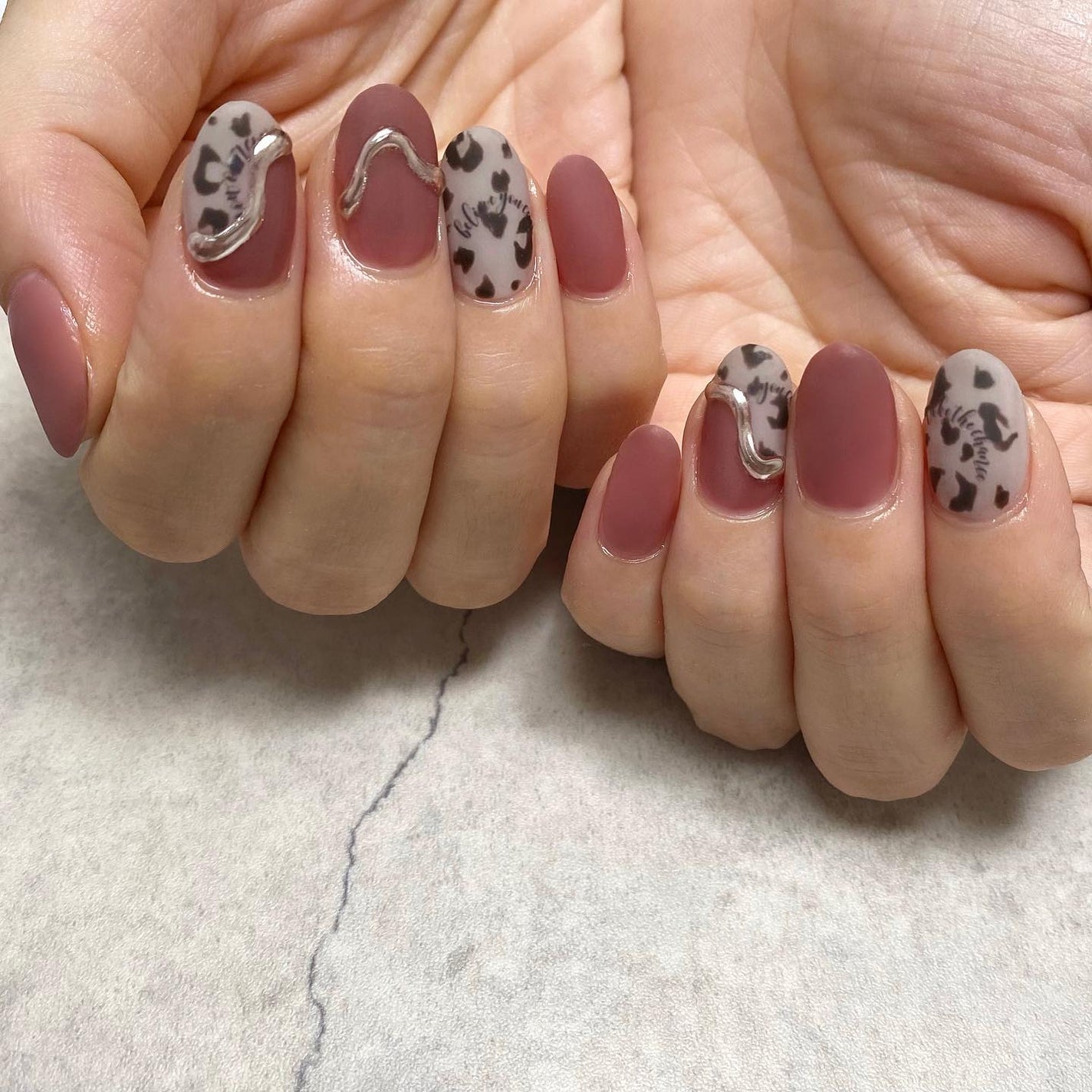 naomi on LIPS 「アニマルnail𓂃⢀⢄♡スマイルフォントをしのばせました☺️..」(1枚目)