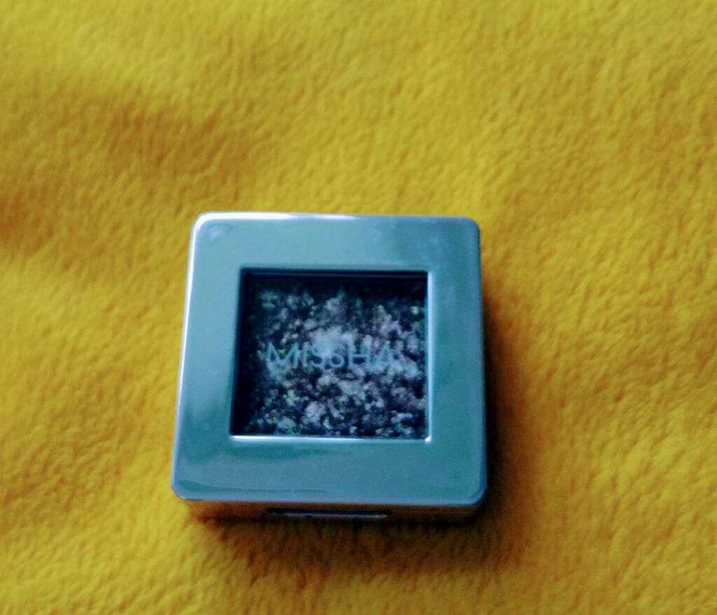 プリズム パウダーアイカラー/リンメル ロンドン/単色アイシャドウを使ったクチコミ（2枚目）